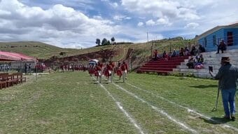 DESFILE CÍVICO POR EL VIII ANIVERSARIO CENTRO POBLADO DE QOTAQWASI