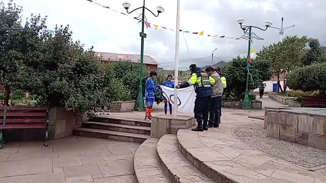 Aiheeseen liittyvät videot